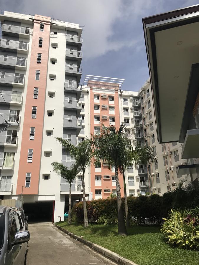 Mivesa Garden Residences By Cec Cebu Buitenkant foto